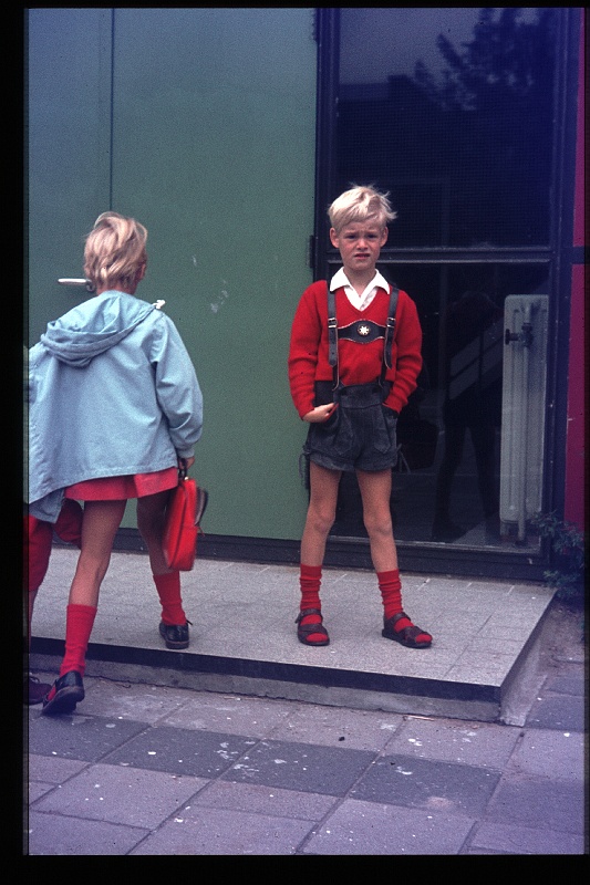 19.Delft aug 1971 Marion,Peter.JPG